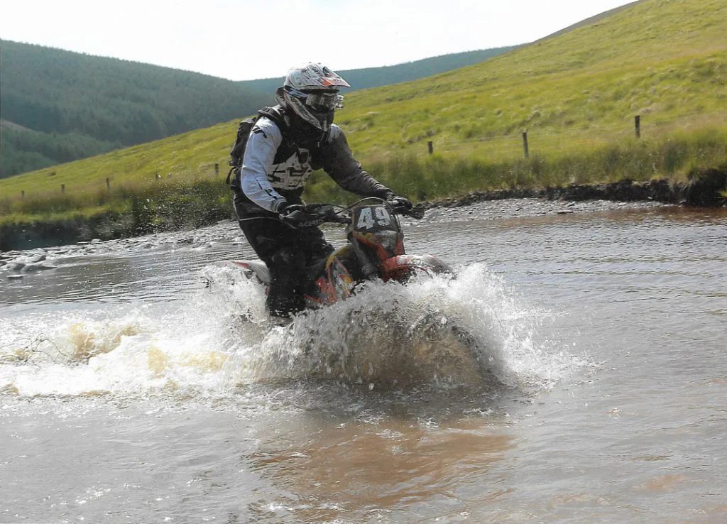 موتورسواری بر روی آب، تفریح ارزان