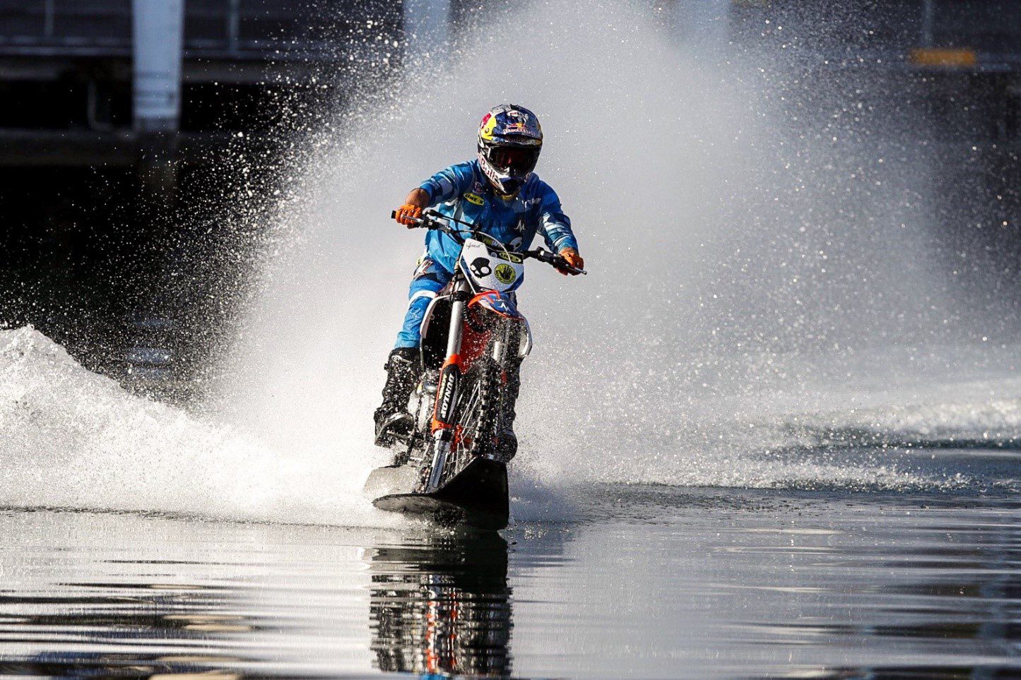 موتورسواری بر روی آب، ورزشی لذت بخش